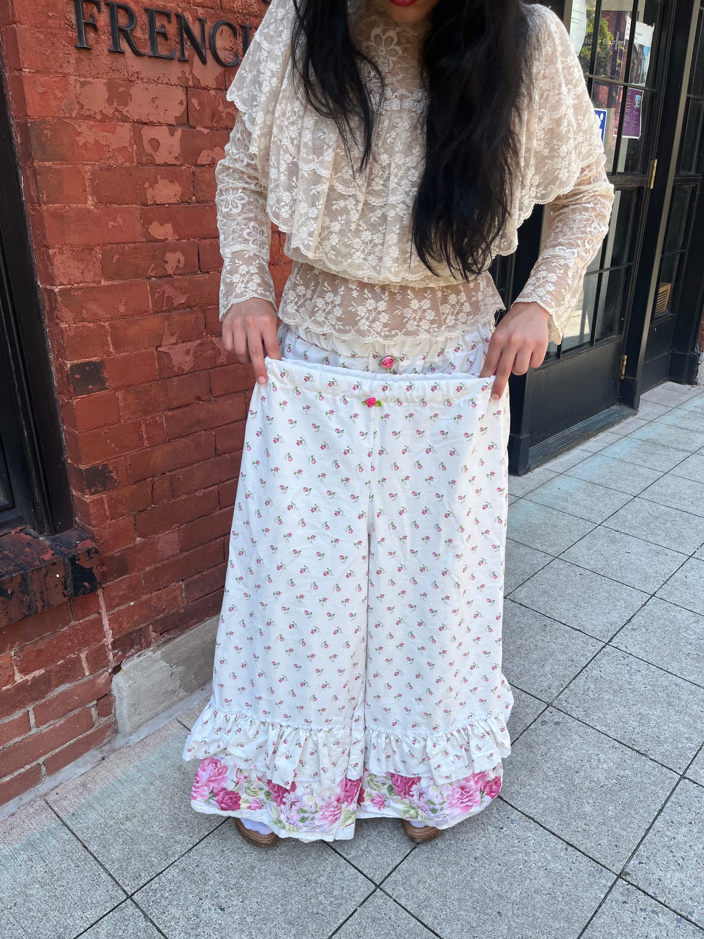 Dainty Floral Bloomer Pants